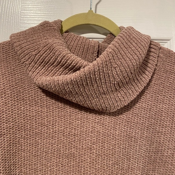 Pink Rose Size M Mauve Cowl Neck Long Sleeve Cropped Soft Chenille Knit Sweater - Picture 4 of 12